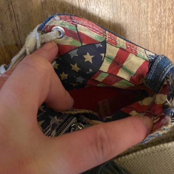 Levi’s Soho-Mid Double Zip High Top Sneakers - Picture 6 of 7